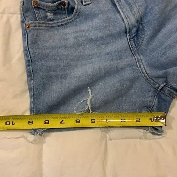 LEVIS, short shorts, size 25 waist, great condition, - Picture 7 of 10